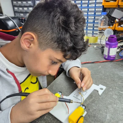Minik Keşifçiler Etkinliği - Çocuklar İçin Atölyemde Uygulamalı Elektronik Deneyimi